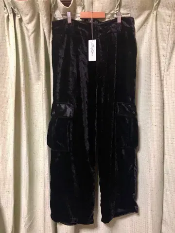 hyde 착용 share spirit 벨벳 카고 팬츠 블랙