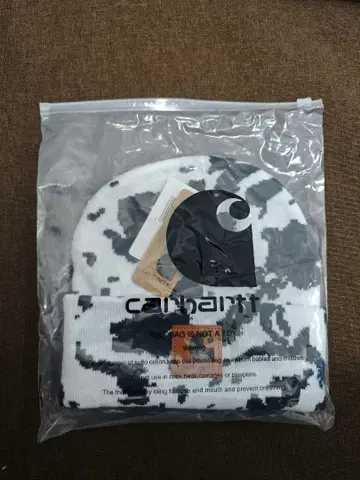 CARHARTT 소 패턴 니트 모자 화이트/블랙