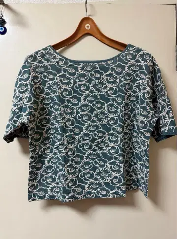 샐리 스콧 구름 자수 린넨 상의 sally scott