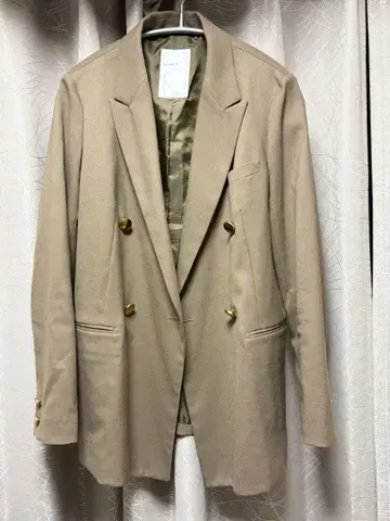 NOBLE 베이지 더블 브레스트 테일러드 자켓