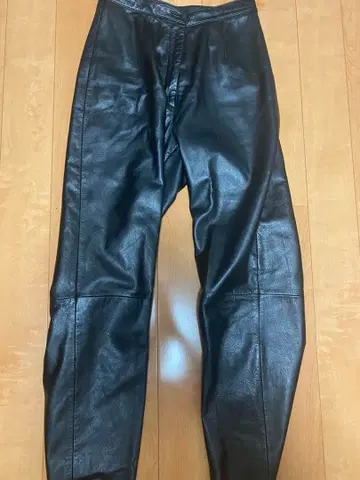 가죽 팬츠