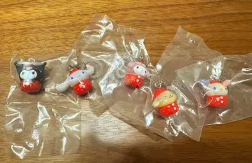 산리오 딸기 메지루시 액세서리 5개 세트