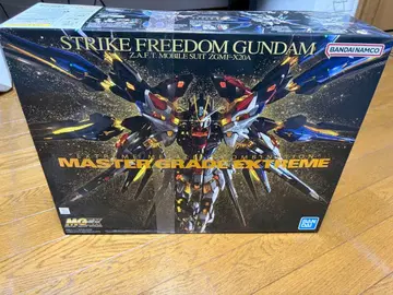 MGEX 1/100 스트라이크 프리덤 건담