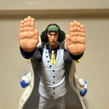 원피스 삼대장 스마트폰 스탠드 아오키지 다리 파손