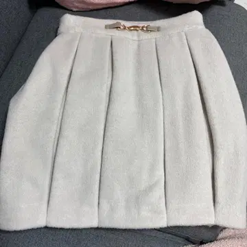 SNIDEL 화이트 플리츠 스커트