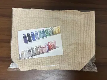 pionunnal 비오는날 MOVE 무브 카페 베이지