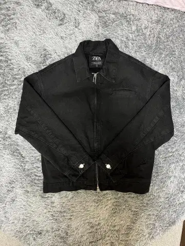 ZARA 크롭 블랙 데님 자켓