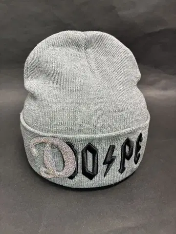 초레어 DOPE 글리터 비니