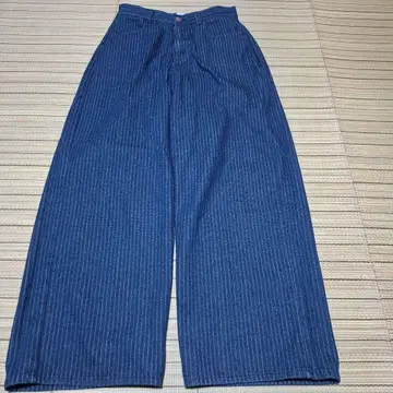 [ WHO'S WHO gallery ] 스트라이프 와이드 데님 팬츠