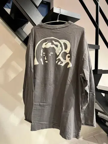 빌리어네어 보이즈 클럽 롱티 긴팔 티셔츠 L사이즈 그레이 BBC 새상품급