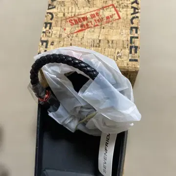 SEVENFRIDAY 세븐플라이데이 팔찌