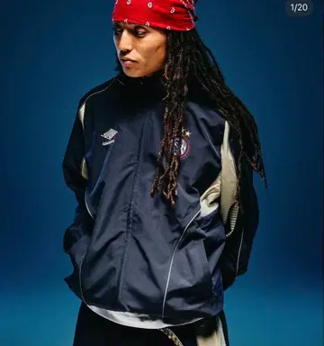 9090 umbro GradationNylonHoodedJacket L