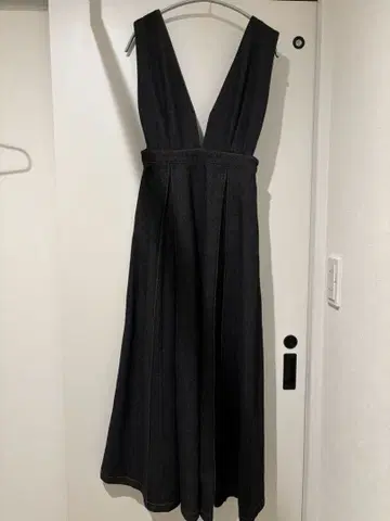 g'aim 다크 데님 V넥 원피스