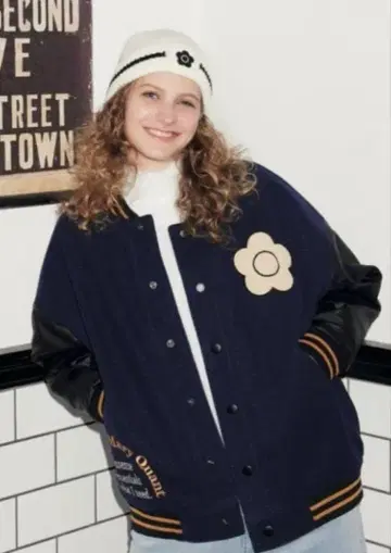 메리 퀀트 블루종 바시티 자켓