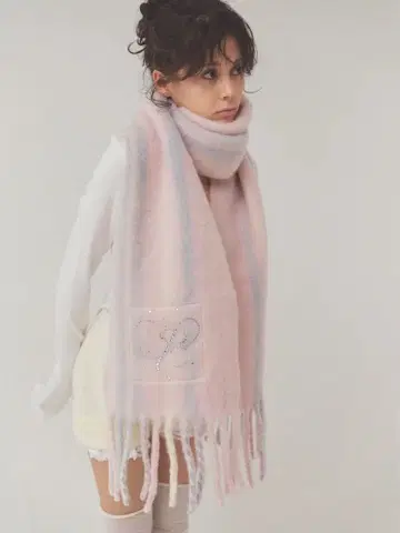 페리큐어 motif pale muffler