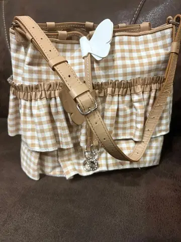 긴자 카네마츠 체크 프릴 베이지 숄더 & 핸드백