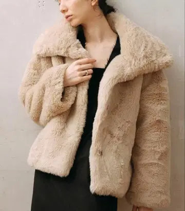 GALLARDAGALANTE NAVY 퍼 블루종 아이보리