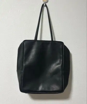 mormyrus GLOSS LEATHER TOTE 글로스 가죽 토트