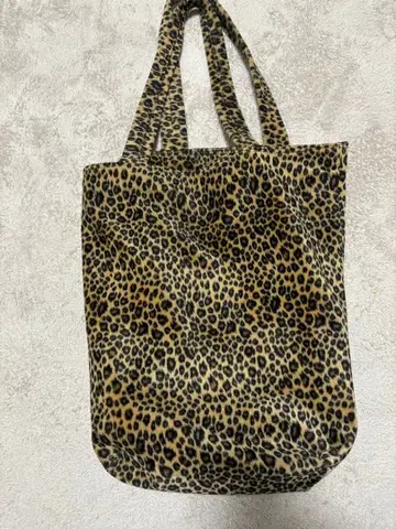 레오파드 무늬 토트백