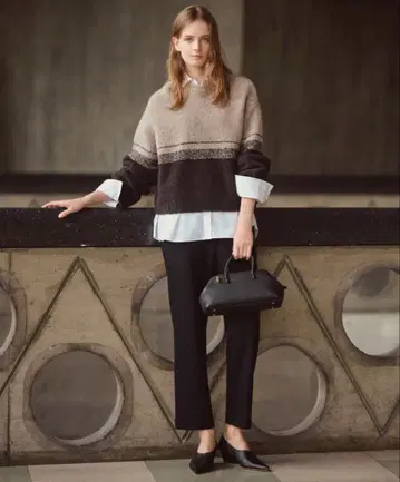 [이번 시즌 완판템] theoryluxe PIAZZO 패널 보더 니트