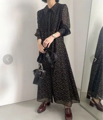 AMERI TWINKLE APLON DRESS