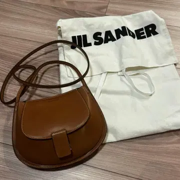 JILSANDER 질 샌더 크레센트 미니