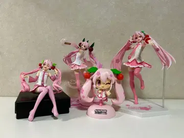벚꽃 미쿠 피규어 4개 세트