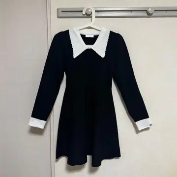 evelyn 옷깃 핏 플레어 원피스