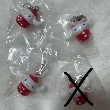 산리오 캐릭터즈 딸기 메지루시 액세서리