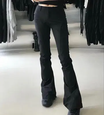 BOHEMSEO 블랙 플레어 팬츠 사이즈 2