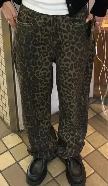 유니크 레오파드 와이드 팬츠