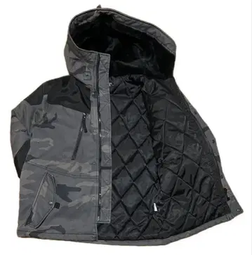 새상품급 P.D.W. 아비렉스 자켓 카모플라쥬