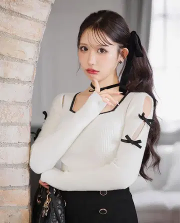 셰리미 바이컬러 리본 니트탑