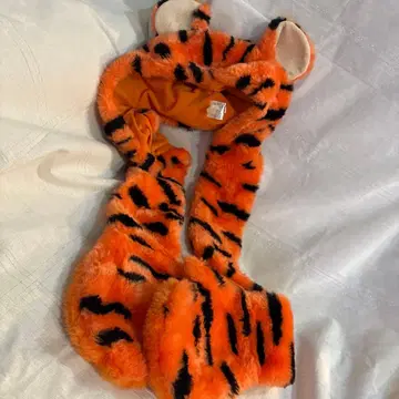 [ 당일 발송 새상품급 ] 디즈니 티거 귀 달린 후드 머플러