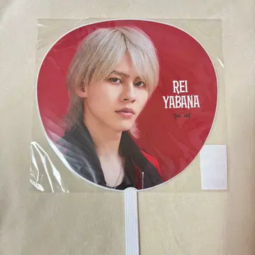 B&ZAI LIVE 2025 First Beat 야바나 레이 부채