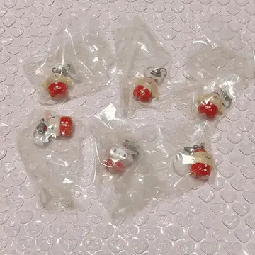 산리오 딸기 마크 액세서리 폼폼푸딩 마이멜로디 우사하나