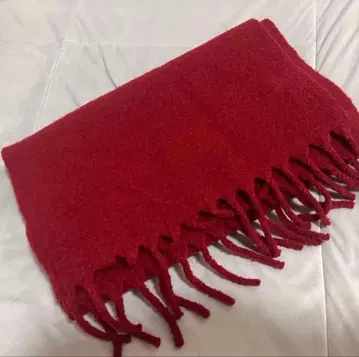 UNIQLO 수플레얀 청키 스톨 레드