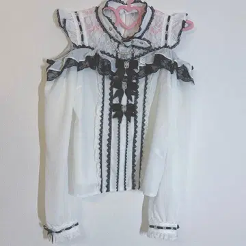 LIZ LISA 3개 리본 프론트 초커 블라우스