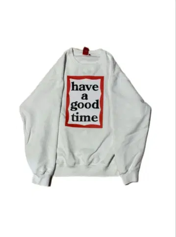 화이트 크루넥 트레이닝복