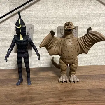 울트라 Q 소프트 비닐 케무르인 페기라 2개 세트