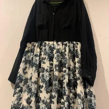 블랙 화이트 꽃무늬 스커트 부착 원피스