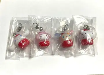 산리오 캐릭터즈 딸기 표시 액세서리