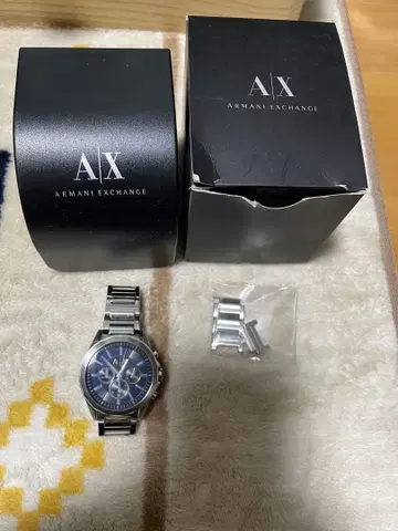 배터리 교환 필요 Armani Exchange 아날로그 손목시계 실버