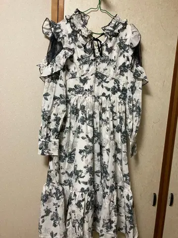 TITTY&CO. 토와르 드 주이 플라워 롱 원피스 화이트