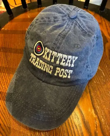 데드스탁 키터리 트레이딩 포스트 캡 수베니어