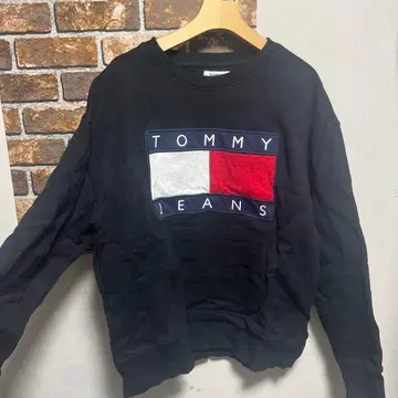 TOMMY JEANS 블랙 크루넥 트레이닝복 L