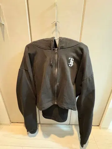 Travis Japan VIIsual 투어 후드티