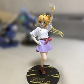 봇치 더 록! Coreful 피규어 이지치 니지카 ~사복ver.~