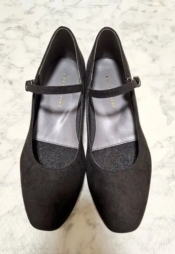 젤리빈스 비쥬 힐 스트랩 펌프스 블랙 스웨이드