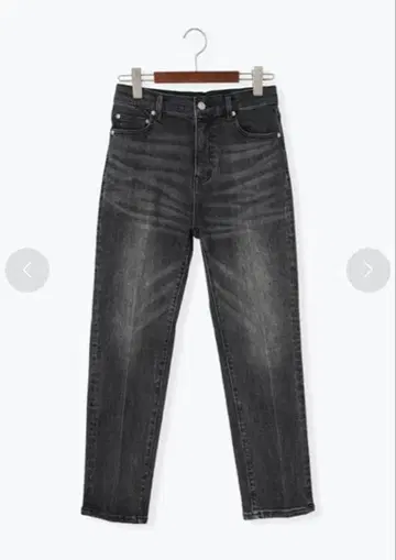 [ 새상품급 즉시 구매 ] Te chichi 센터 크리즈 슬림 데님 블랙